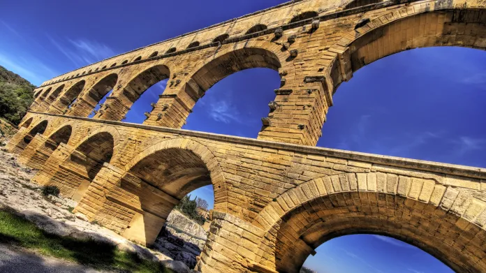 Pont du Gard ve Francii