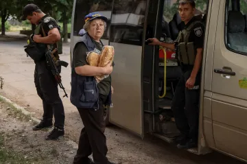 Rusové změnili taktiku. Nasazují malé jednotky do boje muže proti muži, tvrdí Kyjev