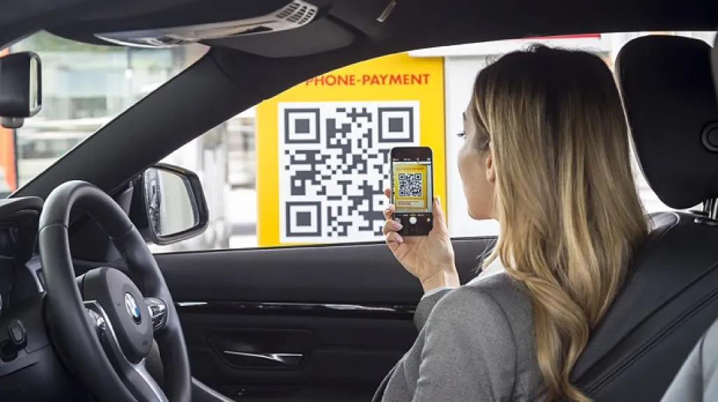 Platba přes telefon u pump Shell startuje v Británi