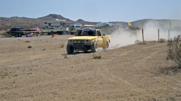 Závody v Lucerne Valley