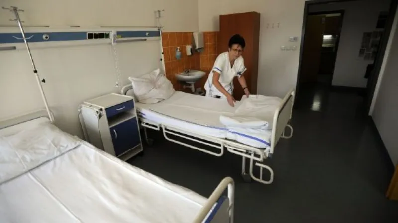 Události ČT o zrušení nadstandardů Ústavním soudem