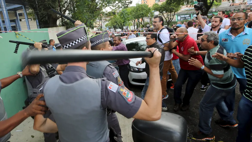 Lulovi příznivci vyšli do ulic