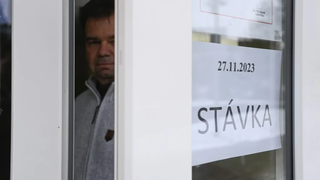 Pondělní stávka ve školách