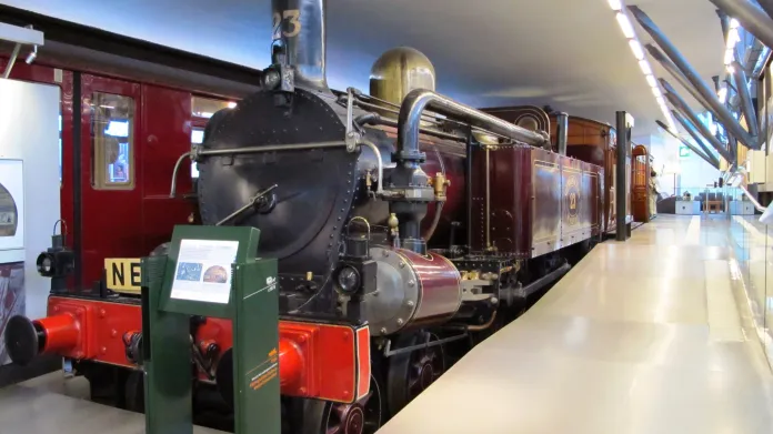 Parní lokomotiva typu A ze 60. let v londýnském dopravním muzeu