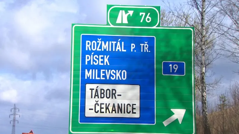 Silnice I/3 v tomto místě vůbec značená není