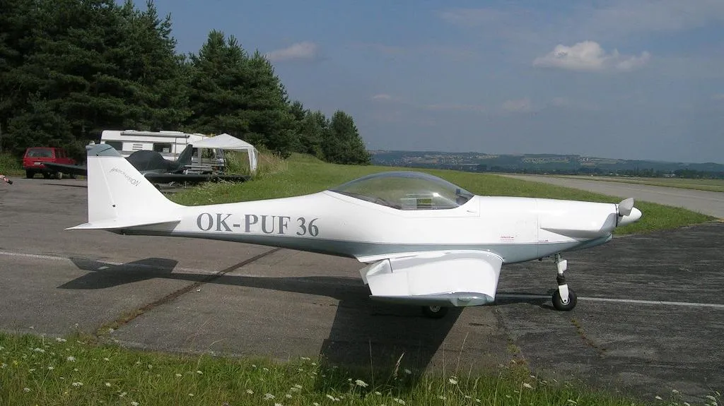 Odcizený letoun OK PUF 36