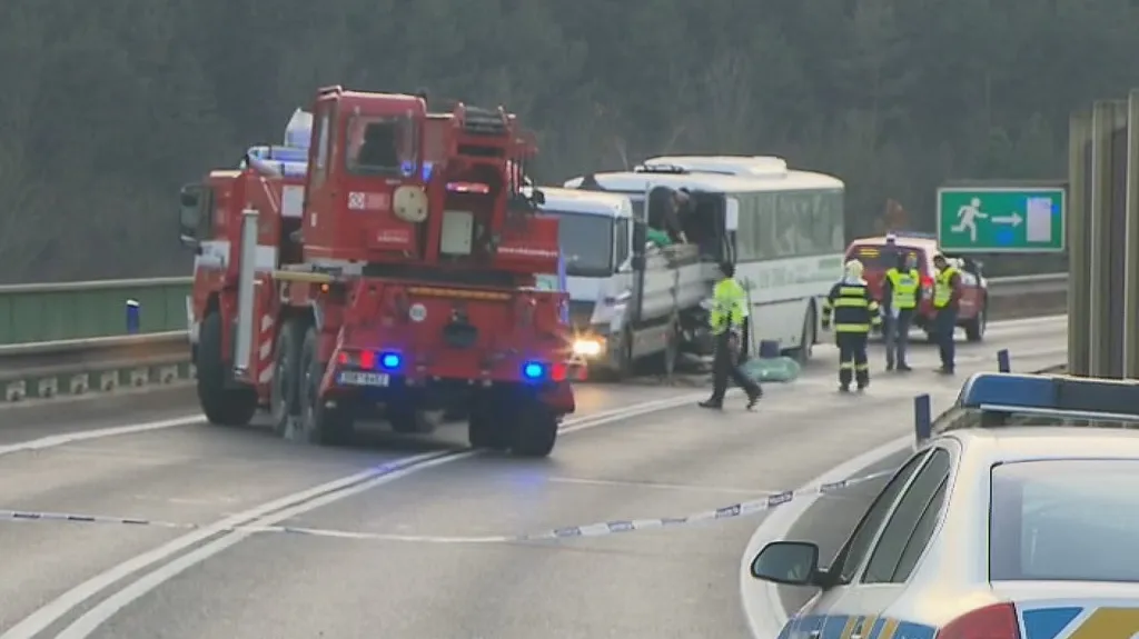 Nehoda autobusu u Nové Vsi