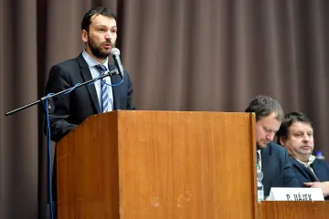 V čele Agrární komory pokračuje Doležal, na volebním sněmu kritizoval obchodní řetězce