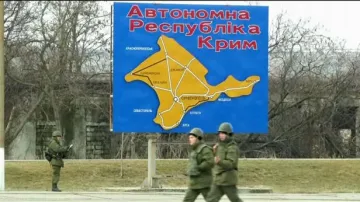 Moskva zvýšila počet vojáků na Krymu na 30 tisíc