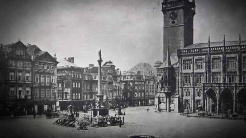 Mariánský sloup na Staroměstském náměstí