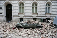 Země si pohrávala s městem deset vteřin. Zemětřesení v Chorvatsku má za následek zraněné i zničené domy