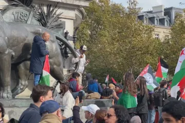 Zrychlit deportace extremistů z řad imigrantů. Francouzští senátoři schválili přísnější zákon