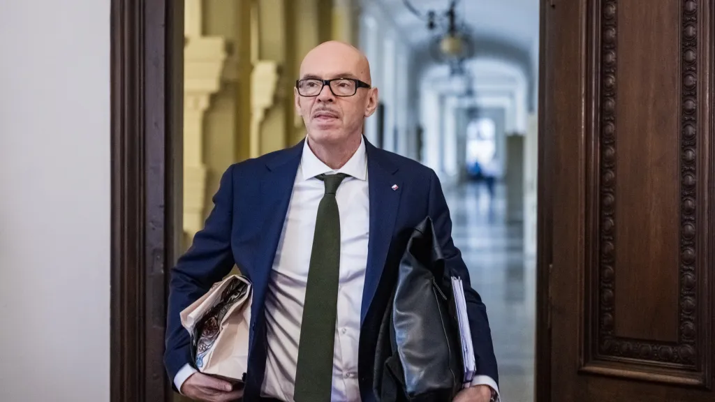 Ministr kultury Oto Klempíř (za Motoristy)