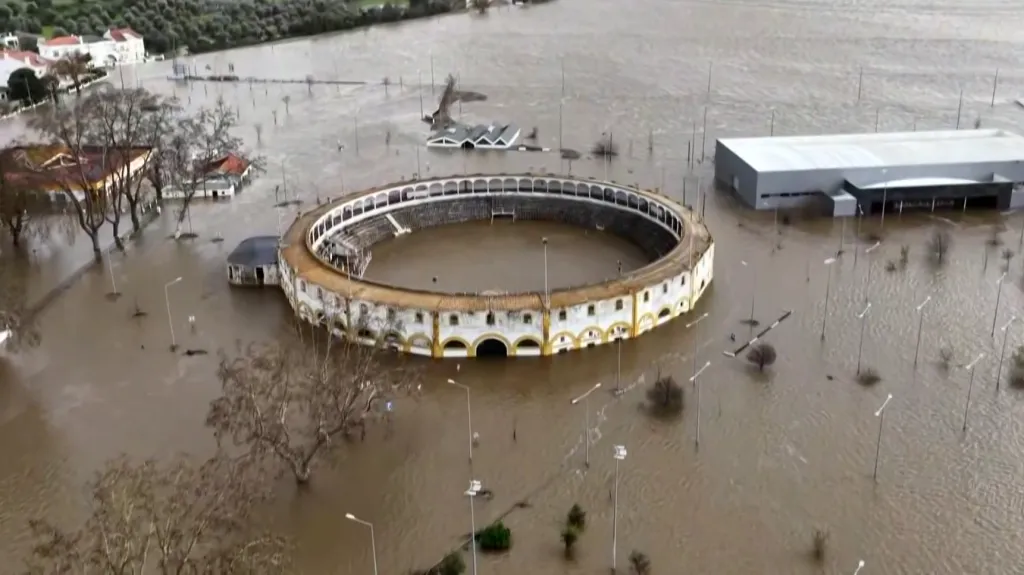 Voda zaplavila portugalský Setúbal