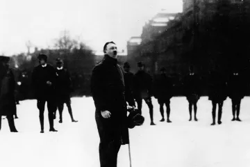 Sto let od pivního puče. Neúspěšný pokus o převrat pomohl zpopularizovat Adolfa Hitlera