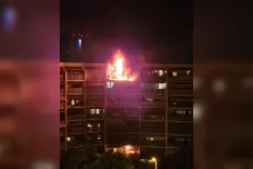 Při požáru domu v Nice zemřelo sedm lidí včetně několika dětí