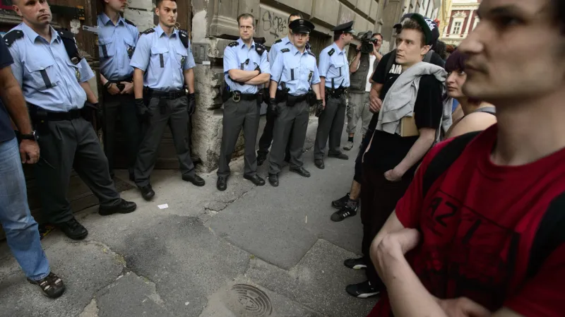 Happening squatterské iniciativy Obsaď a žij