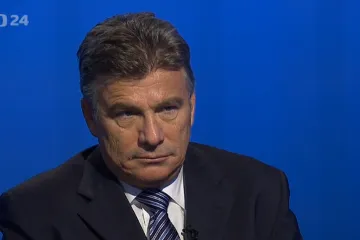 Francie doplácí na vlastní velkorysost a korektnost, soudí analytik Eichler