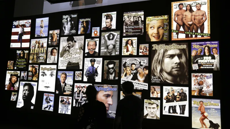 Obálky časopisu Rolling Stone na výstavě k 50 letům časopisu (Clevaland, 2017)