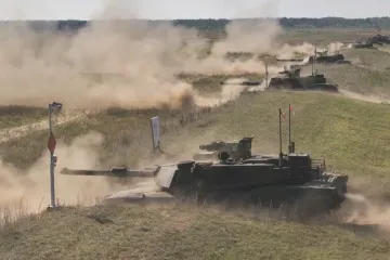 Tusk se snaží obejít veto prezidenta a zbrojit s Evropou. Spor trvá už týden