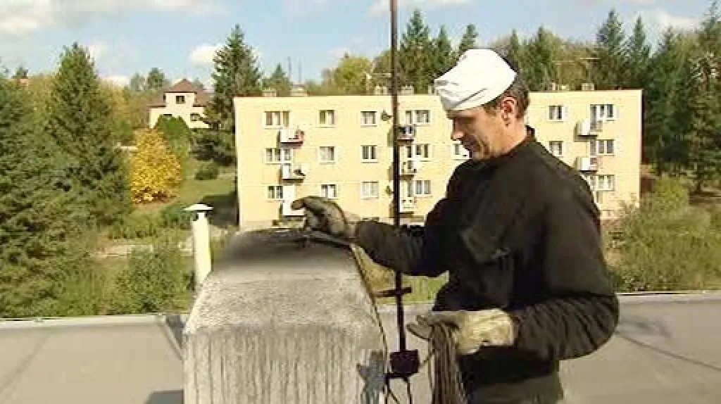 Kominík v akci