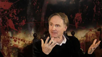 Dan Brown V Praze při představování románu Inferno (2014)