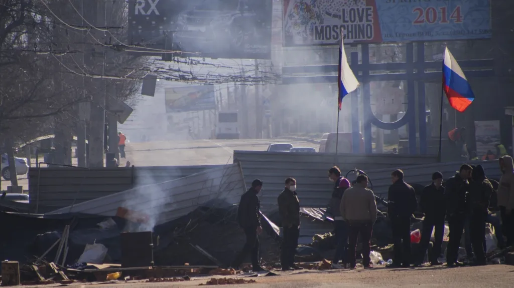 Proruští aktivisté v Luhansku