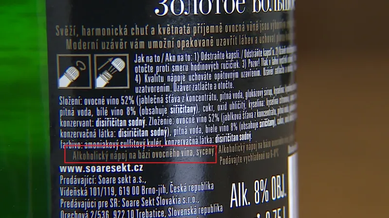 Produkt je možné odlišit podle zadní etikety