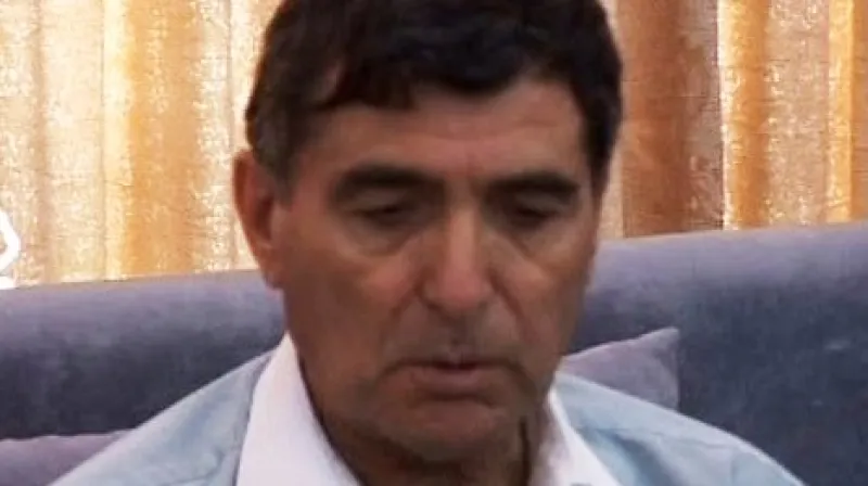 Otec Roxany Saberiové