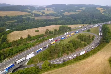 Modernizace D1 mezi Mirošovicemi a Hvězdonicemi začne v sobotu. Potrvá tři roky