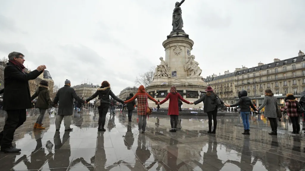 Pieta za Charlie Hebdo v Paříži