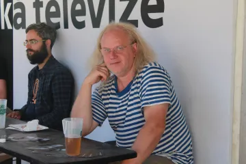 Stan ČT art na Colours patřil v neděli poezii, vzpomínalo se i na Filipa Topola