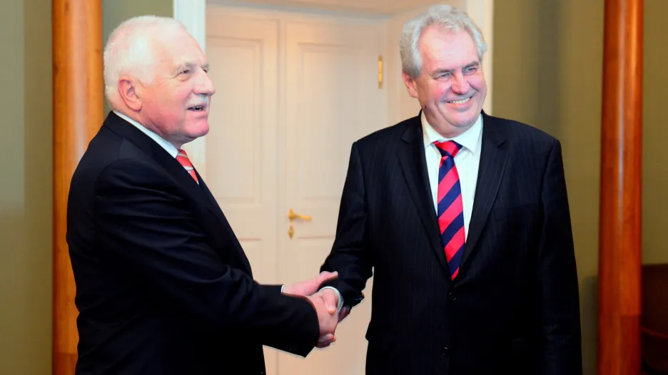 Václav Klaus přivítal Miloše Zemana na Hradě