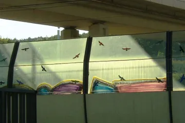 Protihlukové stěny se často staví zbytečně, dráha žádá změnu