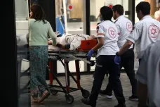 Po útoku v Tel Avivu zemřel italský turista, sedm lidí je zraněných. Útočníka zastřelila policie