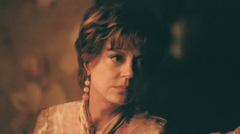 Susan Sarandonová ve filmu The Death and Life of John F. Donovan