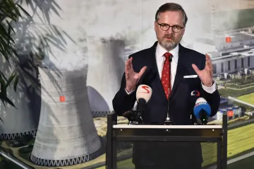 Vláda uvažuje o rozdělení ČEZ, naznačil Fiala. Pozice státu by tak mohla posílit