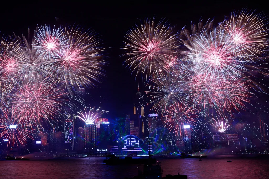 Novoroční ohňostroj v Hongkongu