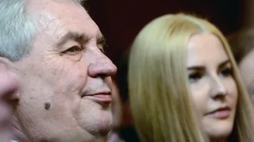 Nově zvolený prezident Miloš Zeman se svou dcerou