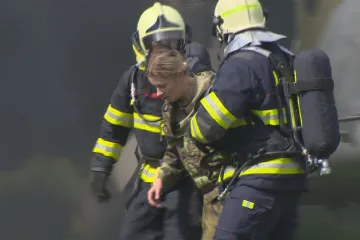 Cvičení záchranných složek simulovalo pád vojenského vrtulníku do obytné oblasti