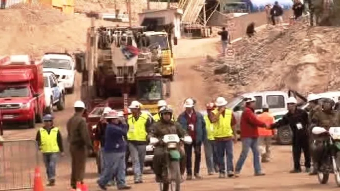 Vrtné zařízení opouští chilský důl