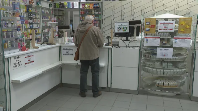 Komora kvůli ubývajícím venkovským lékárnám žádá systémovou změnu