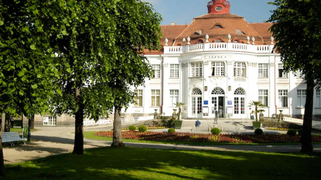 Karlovarské lázně