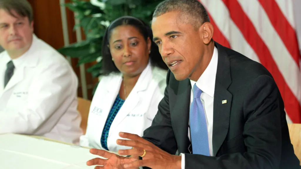 Obama představil americkou pomoc v boji proti ebole