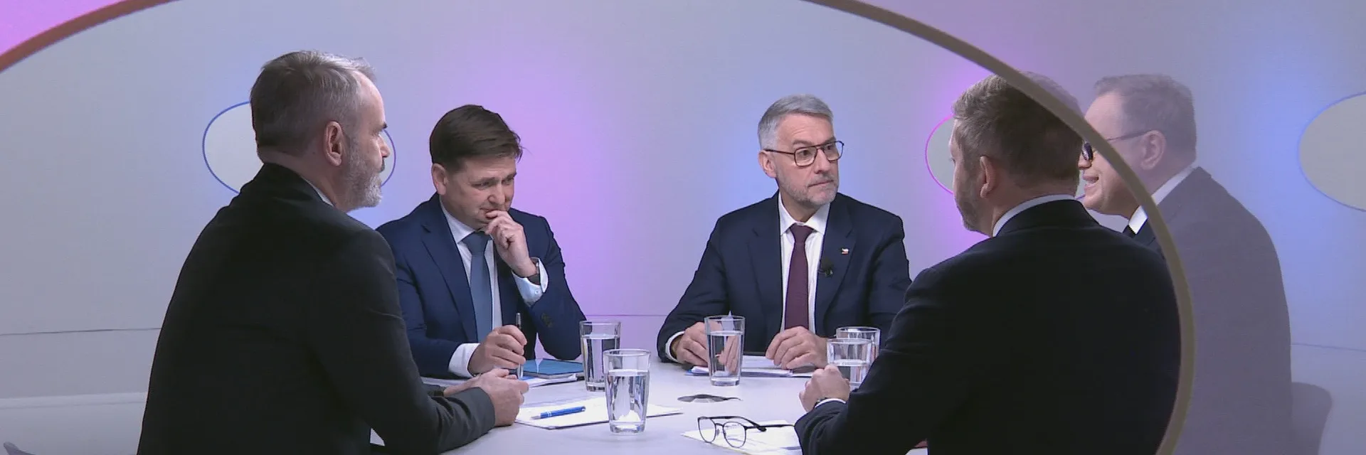 Metnar mluví o „paskvilu“, Rakušan paragraf o činnosti pro cizí mocnost hájí