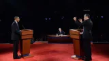 Obama a Romney se střetli v první volební televizní debatě