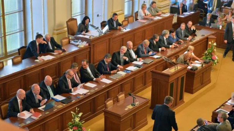 Vládu Jiřího Rusnoka čekají klíčové dny