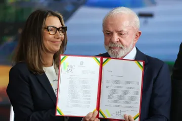 Lula vetoval návrh, který by mohl zkrátit trest Bolsonarovi