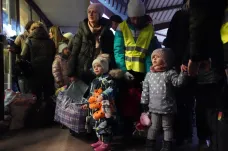 „Jsme svědky exodu,“ říká OSN. Z Ukrajiny za týden utekl milion lidí