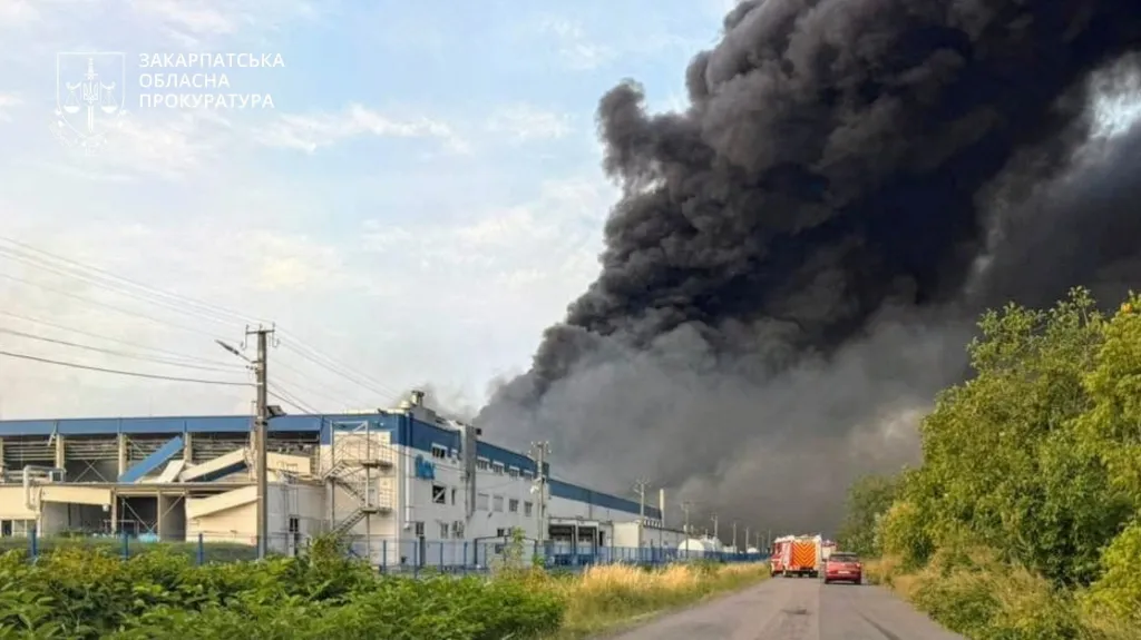 Důsledky ruského útoku na podnik amerického výrobce elektroniky ve městě Mukačevo